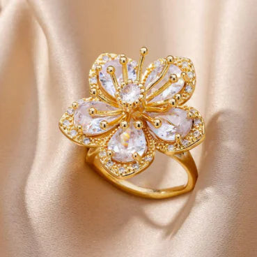 Flower Copper Inlaid Zircon Full Diamond Ring